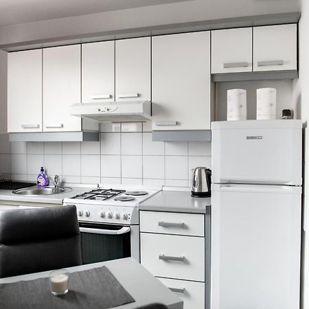 Flexible Selfcheckins 15 & 19 - Zagreb - Garage - Loggia - New - Apartments Repinc Extérieur photo