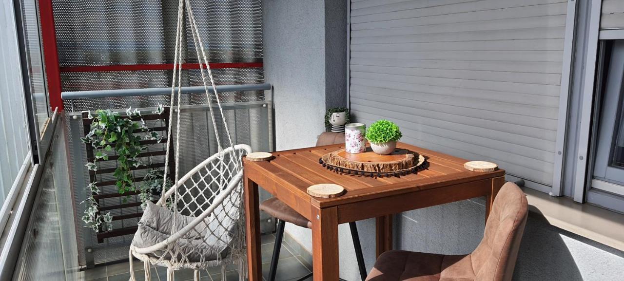 Flexible Selfcheckins 15 & 19 - Zagreb - Garage - Loggia - New - Apartments Repinc Extérieur photo